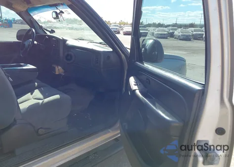 2004 Chevrolet Silverado 1500 Ls from USA, damaged, VIN 2GCEC19T041191896